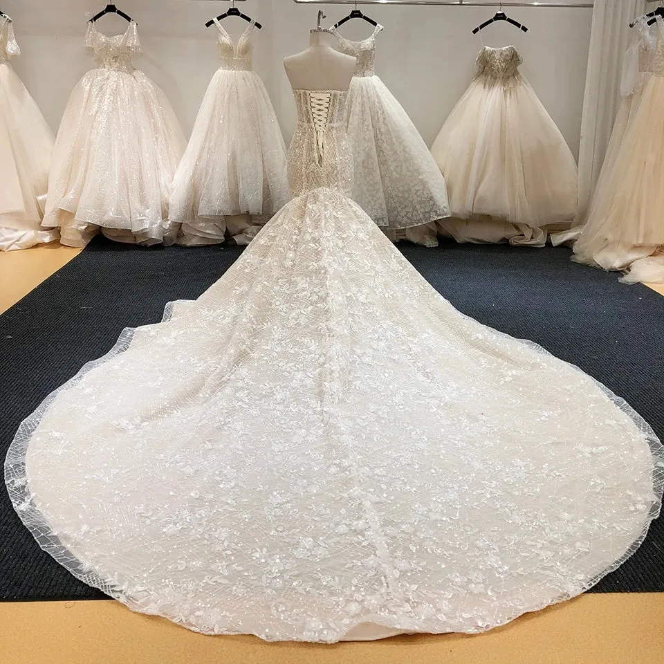 New Arrival !! - Elegant Mermaid Gown with Lace