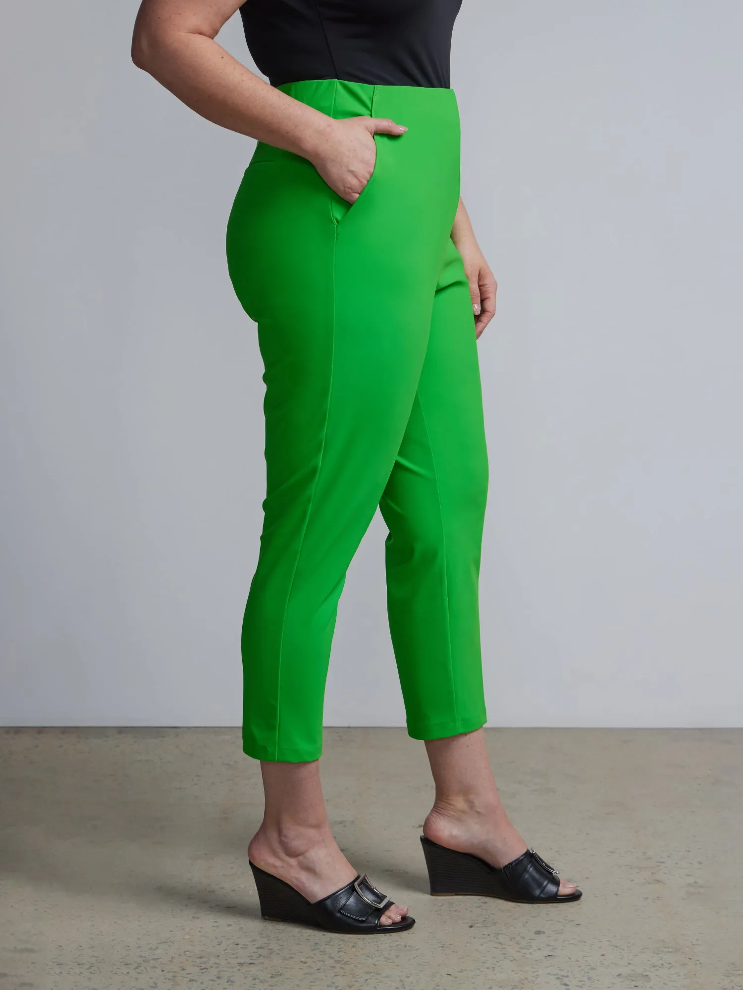 Plus High Rise Cropped Pants