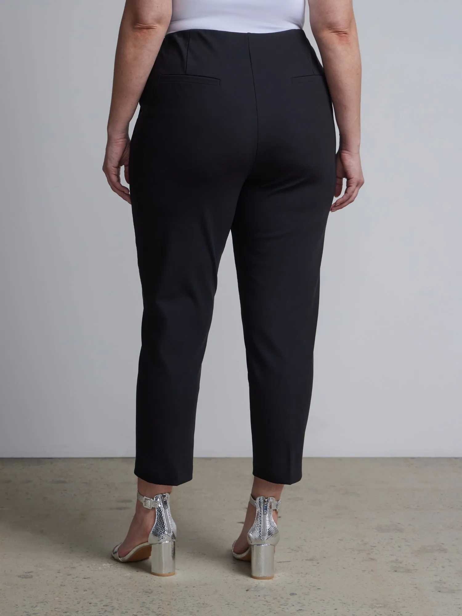 Plus High Rise Cropped Pants