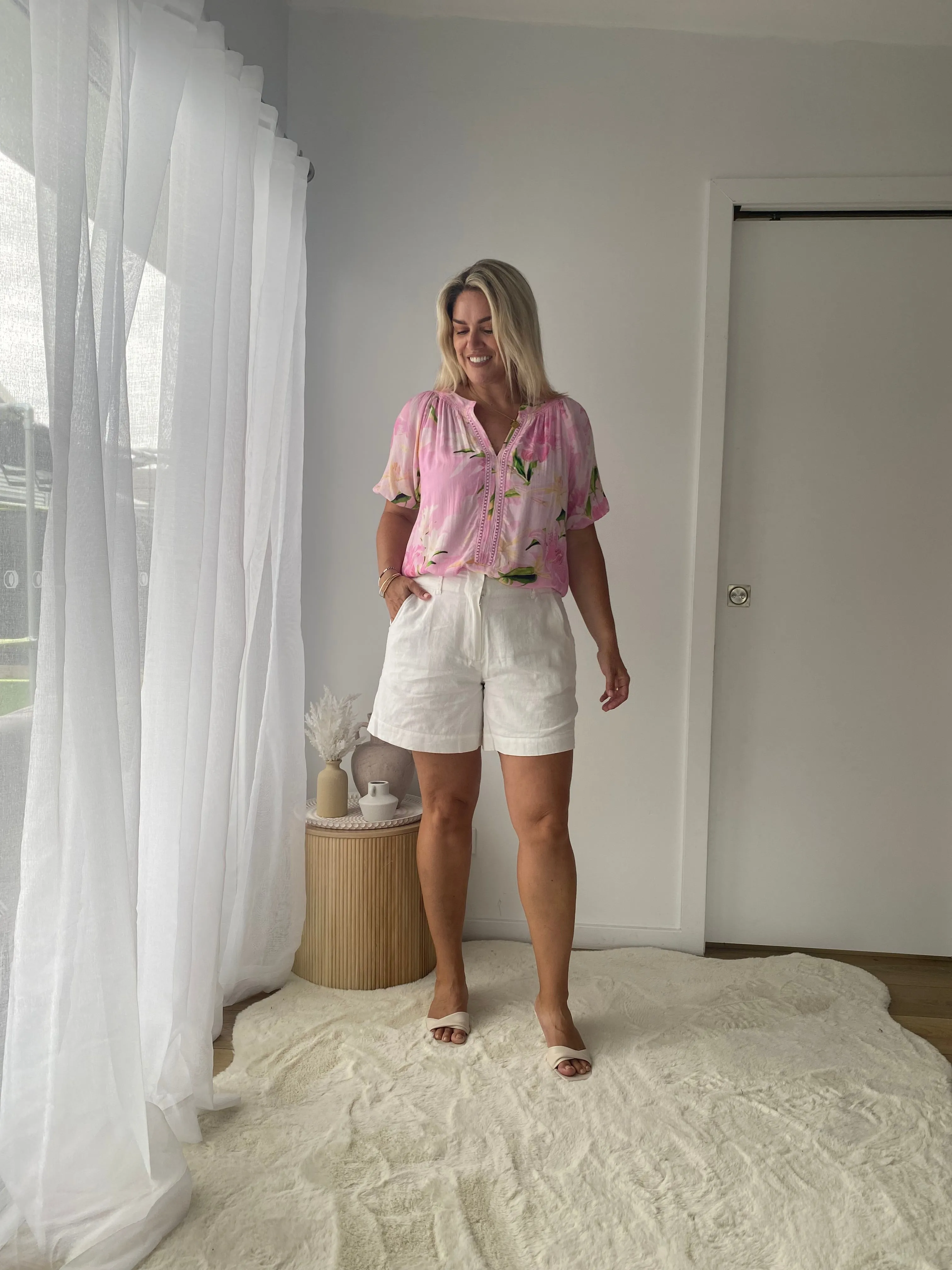 TWO T'S TAILORED SHORT